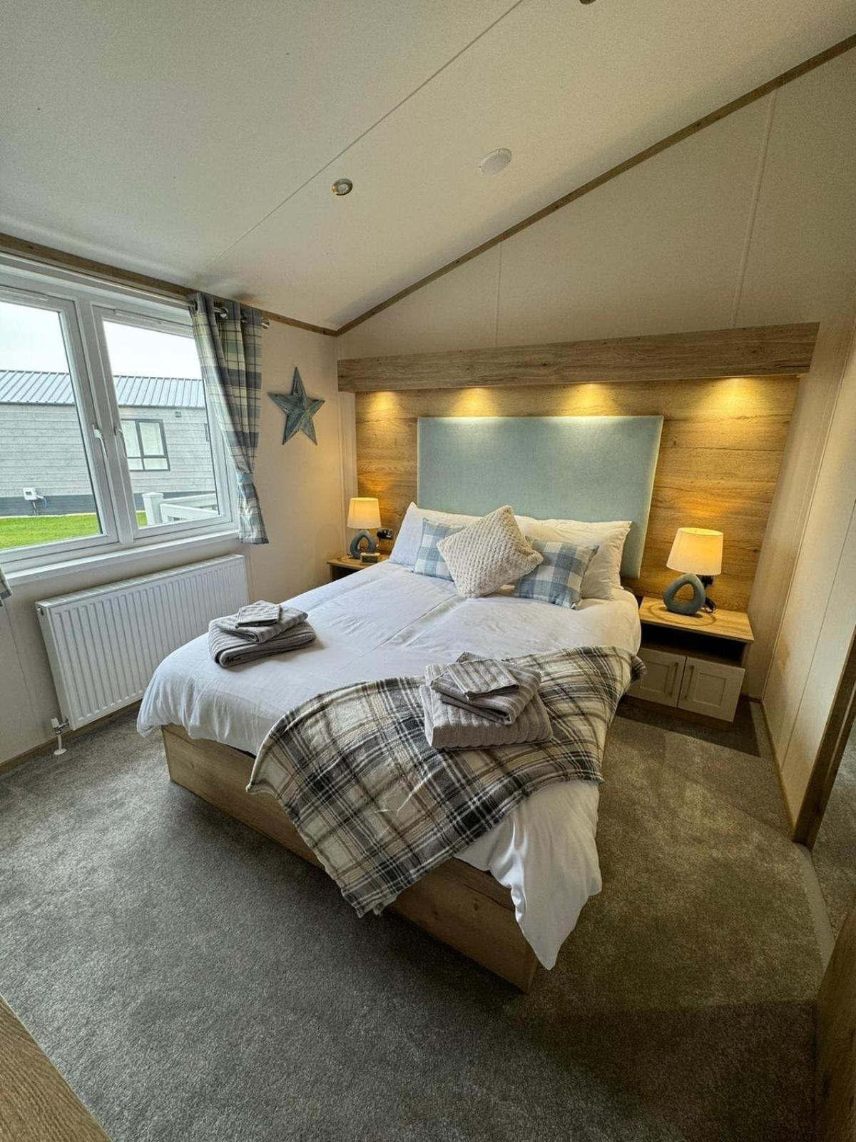 Golden Anchor - The Oakland Lodge - Coastal Caravan Breaks Chapel St. Leonards Exterior foto